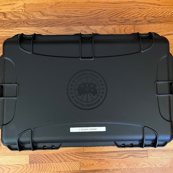 CANADA GOOSE SNOW MANTRA BOOTS - Picture 15 of 16